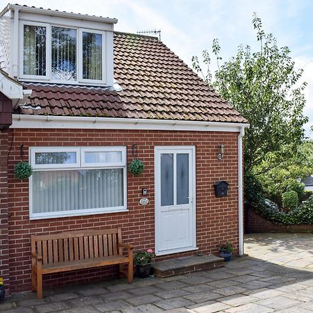 The Annexe Vila Whitby Exterior foto